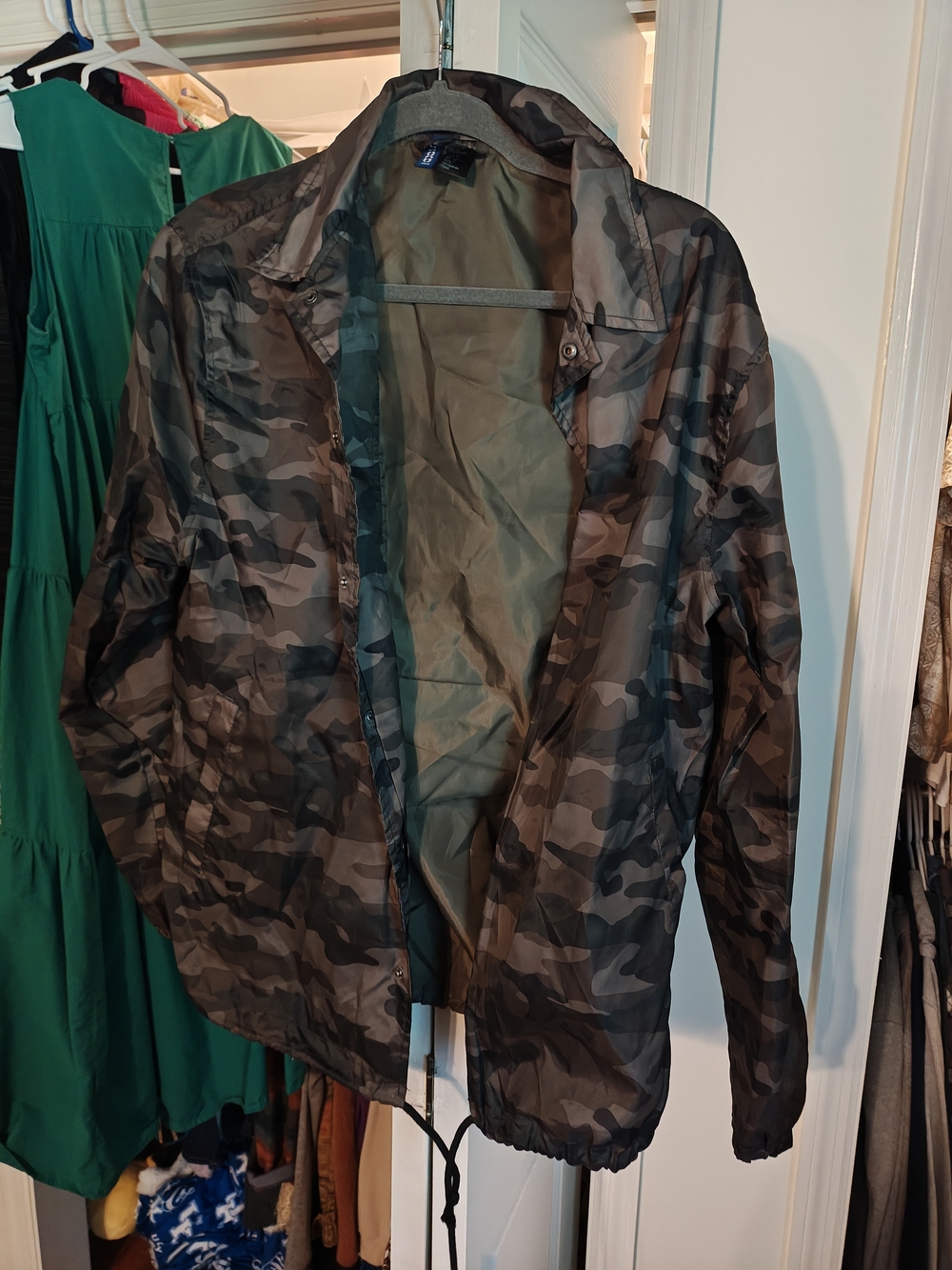 Camouflage Lightweight Windbreaker Jacket - Olive/Black